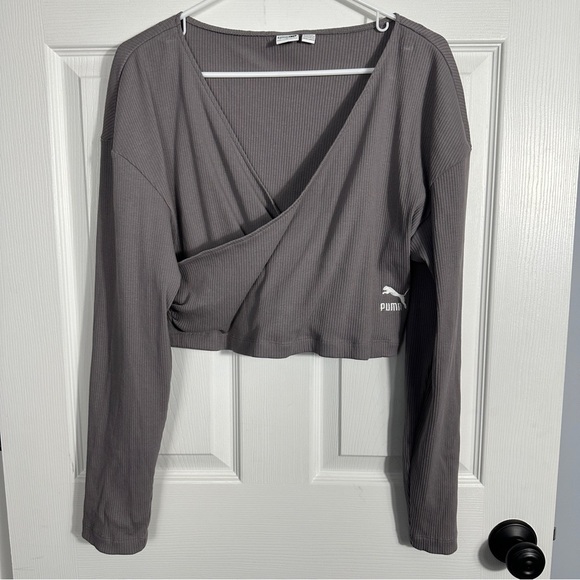 Sz. L Puma wrap crop top, gray, stretch, long sleeve, casual, date night - Picture 1 of 10